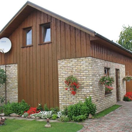 Pulkvedis Guest House Ventspils Kültér fotó