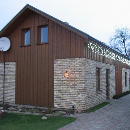 Pulkvedis Guest House Ventspils Kültér fotó