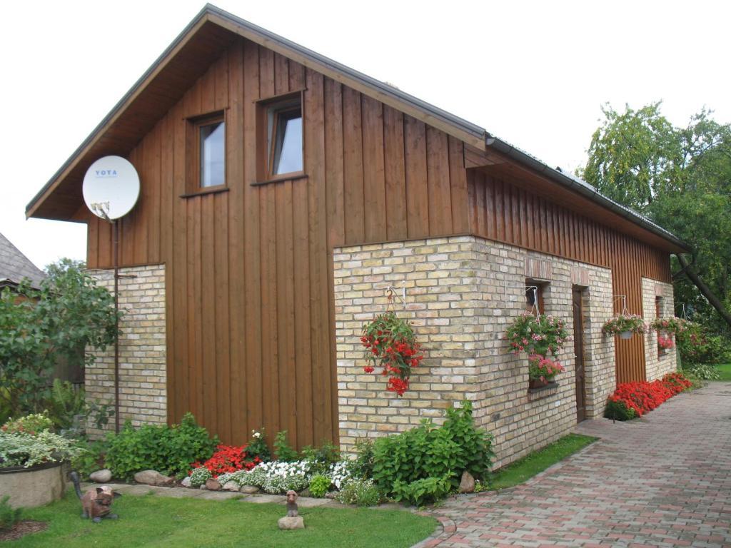 Pulkvedis Guest House Ventspils Kültér fotó